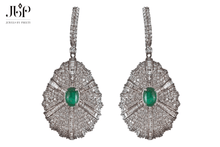 Load image into Gallery viewer, Delight Diamond Drop Earrings
