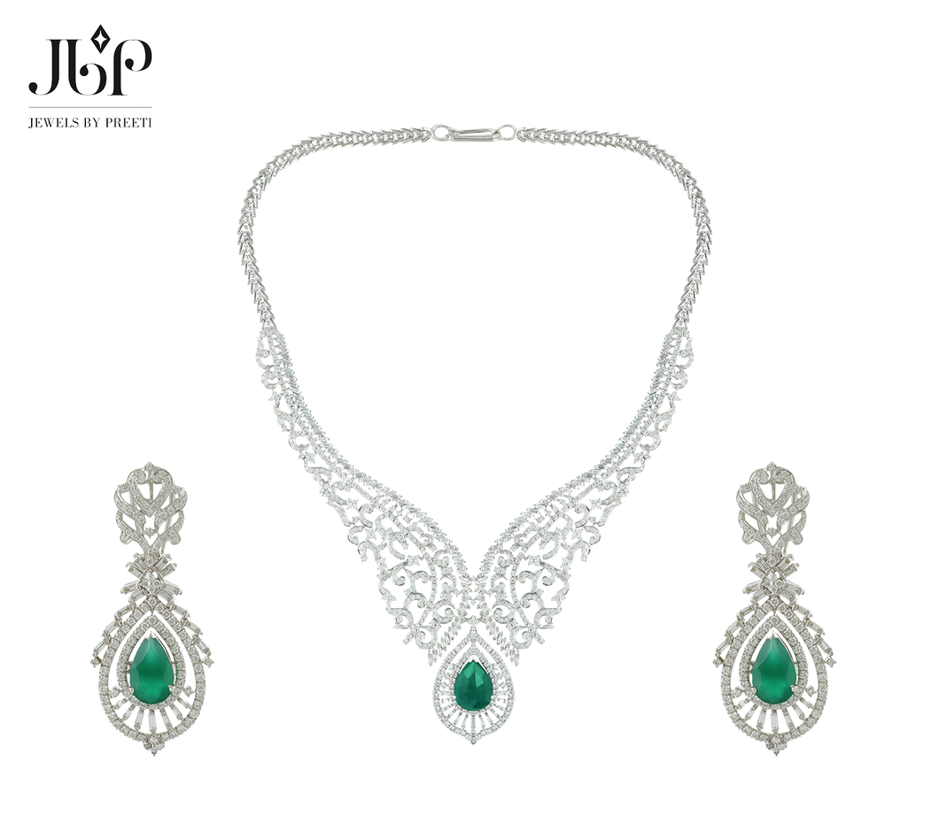 Elegant Essence Diamond Necklace