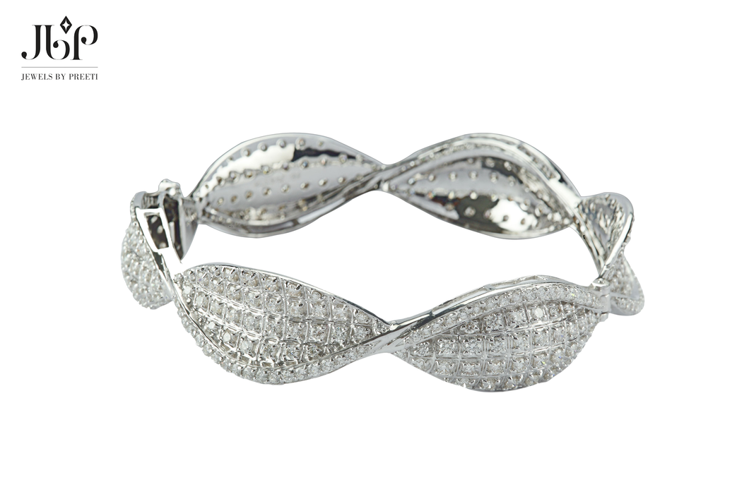 Dazzle Dreams Diamond Stiff Bracelet